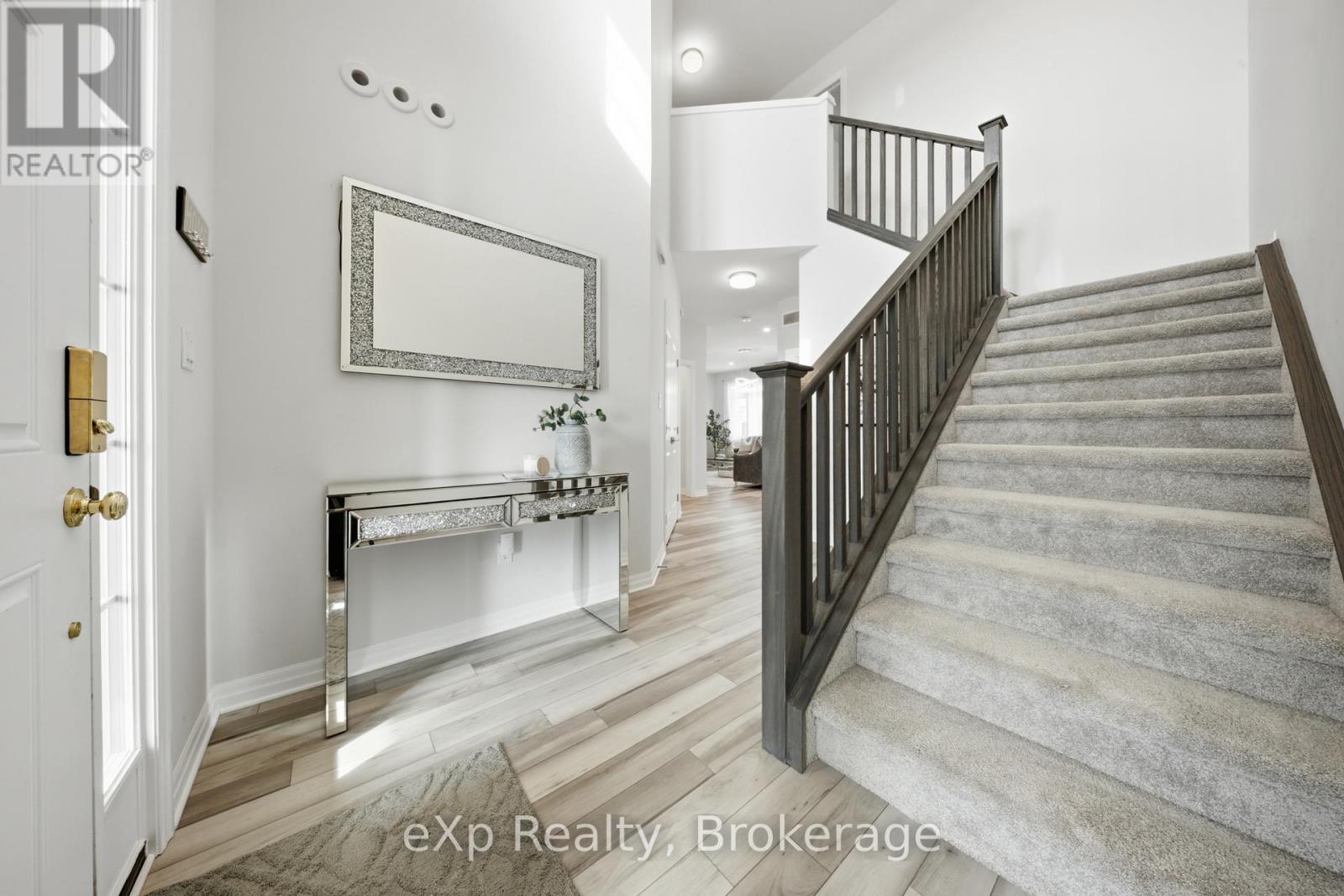 89 Acorn Trail, St. Thomas, ON - Indoor Photo Showing Other Room