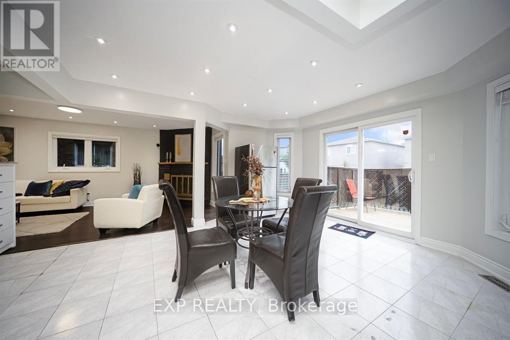 692 Huntington Ridge Drive, Mississauga, ON - Indoor
