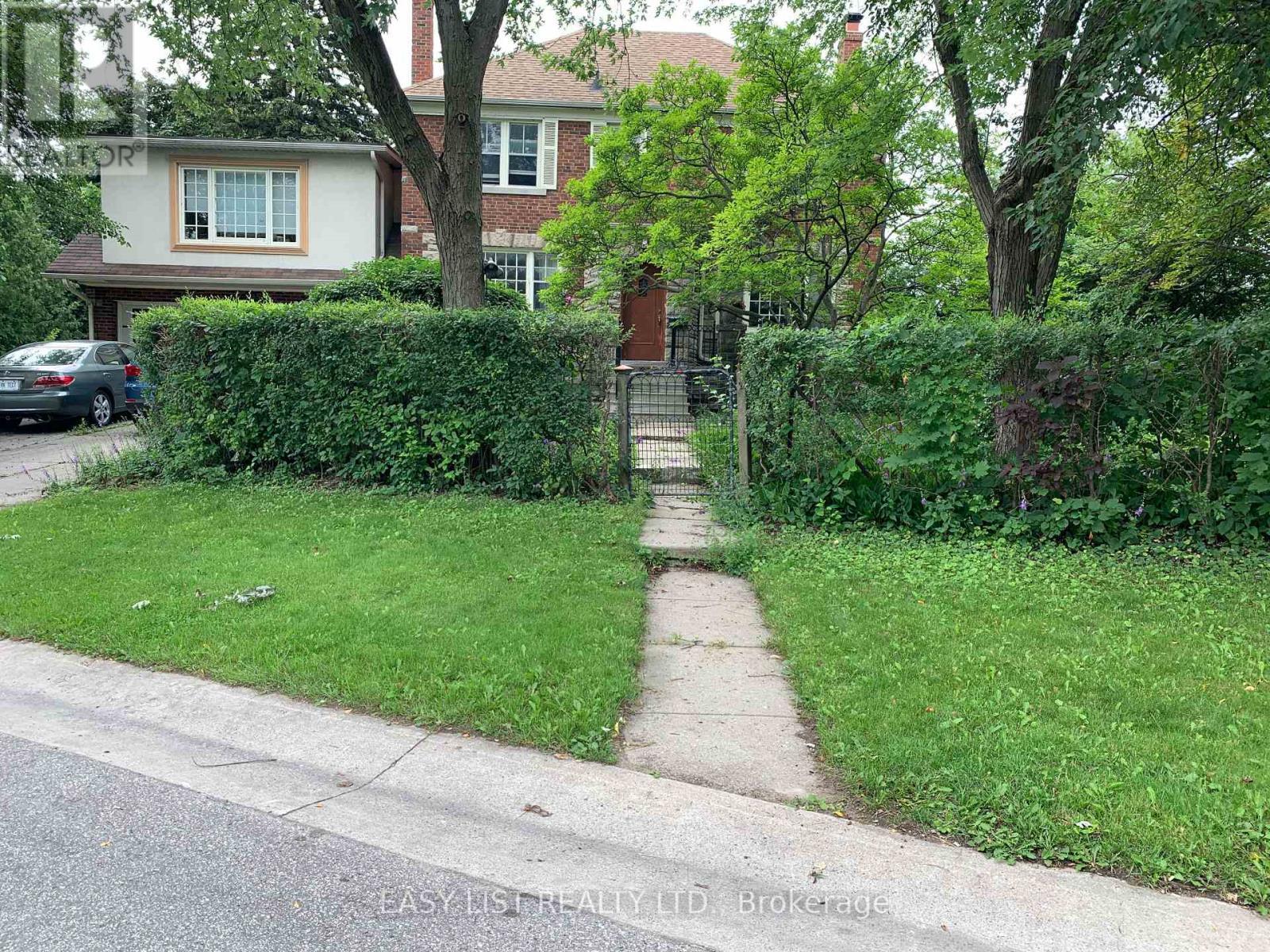 205 Ridley Boulevard, Toronto, ON - Outdoor