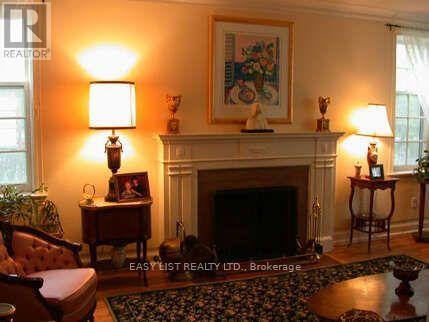 205 Ridley Boulevard, Toronto, ON - Indoor Photo Showing Living Room With Fireplace