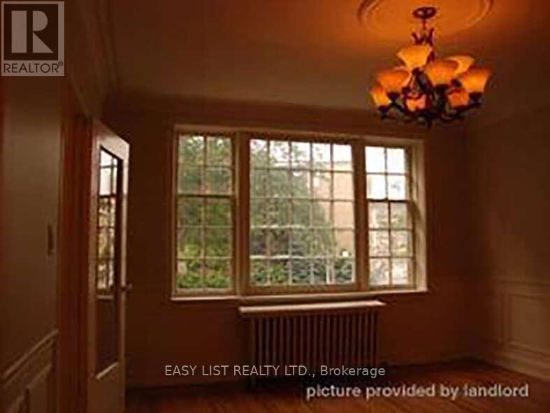 205 Ridley Boulevard, Toronto, ON - Indoor Photo Showing Other Room