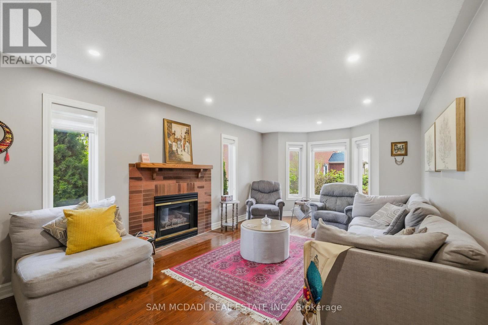 3605 Trelawny Circle, Mississauga, ON - Indoor Photo Showing Living Room With Fireplace