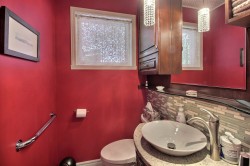 Powder room - 