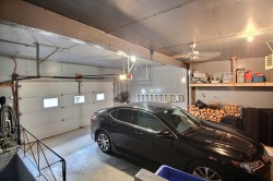 Garage - 