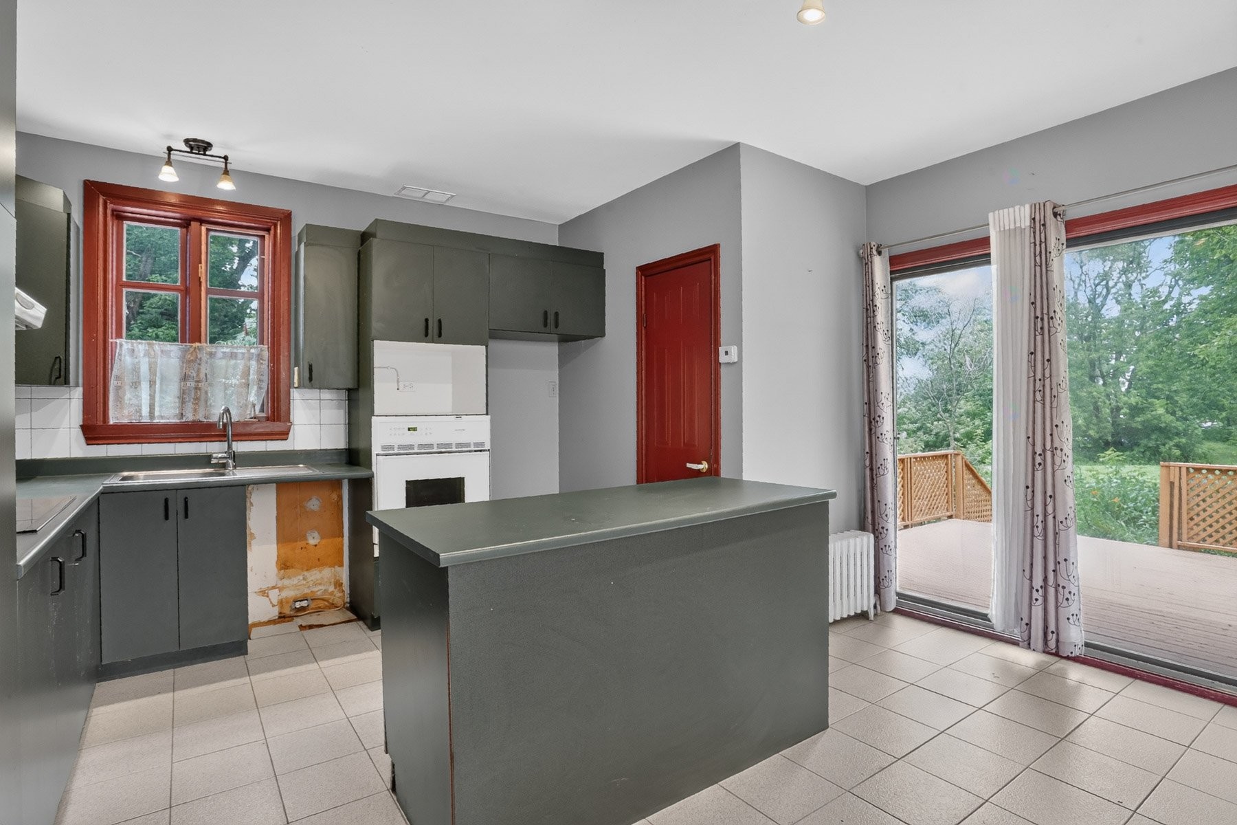 Cuisine - 1190 Rue Principale, Batiscan, QC - Indoor Photo Showing Kitchen With Double Sink