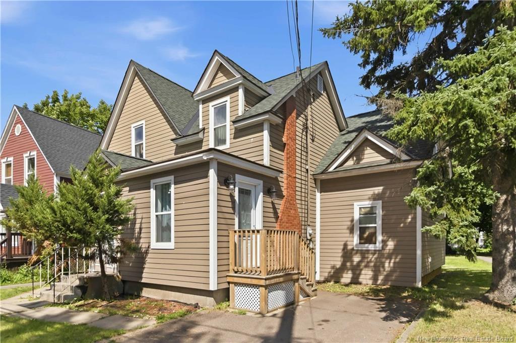 117 Elmwood Dr, Moncton, NB - Outdoor With Facade