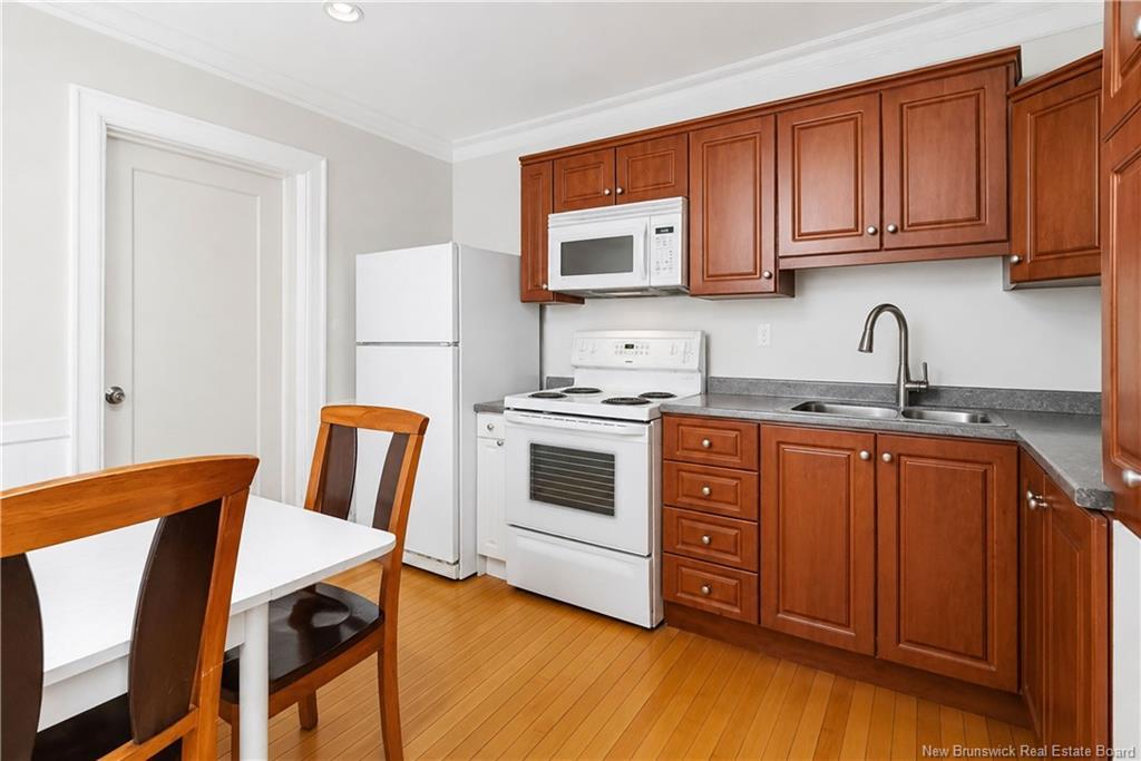 117 Elmwood Dr, Moncton, NB - Indoor Photo Showing Kitchen With Double Sink