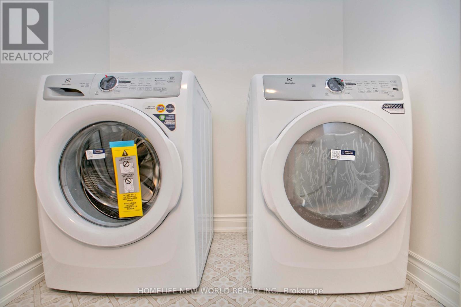 2970 Gatestone Path, Pickering, ON - Indoor Photo Showing Laundry Room