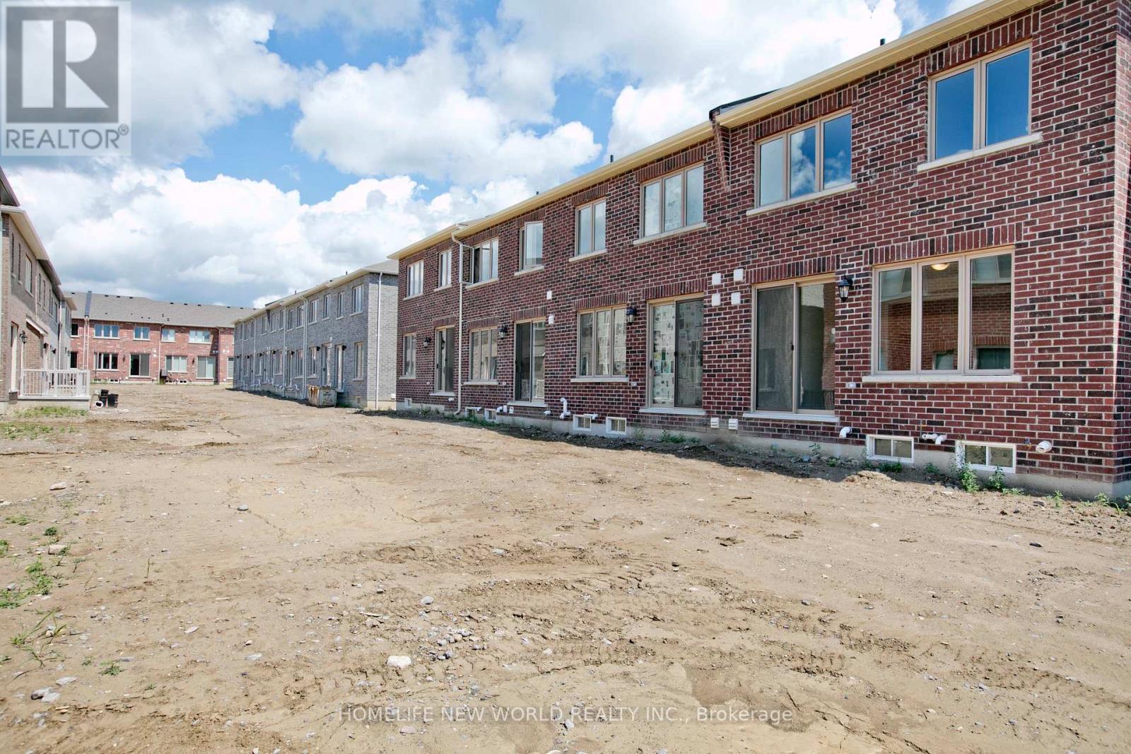 2970 Gatestone Path, Pickering, ON - Outdoor