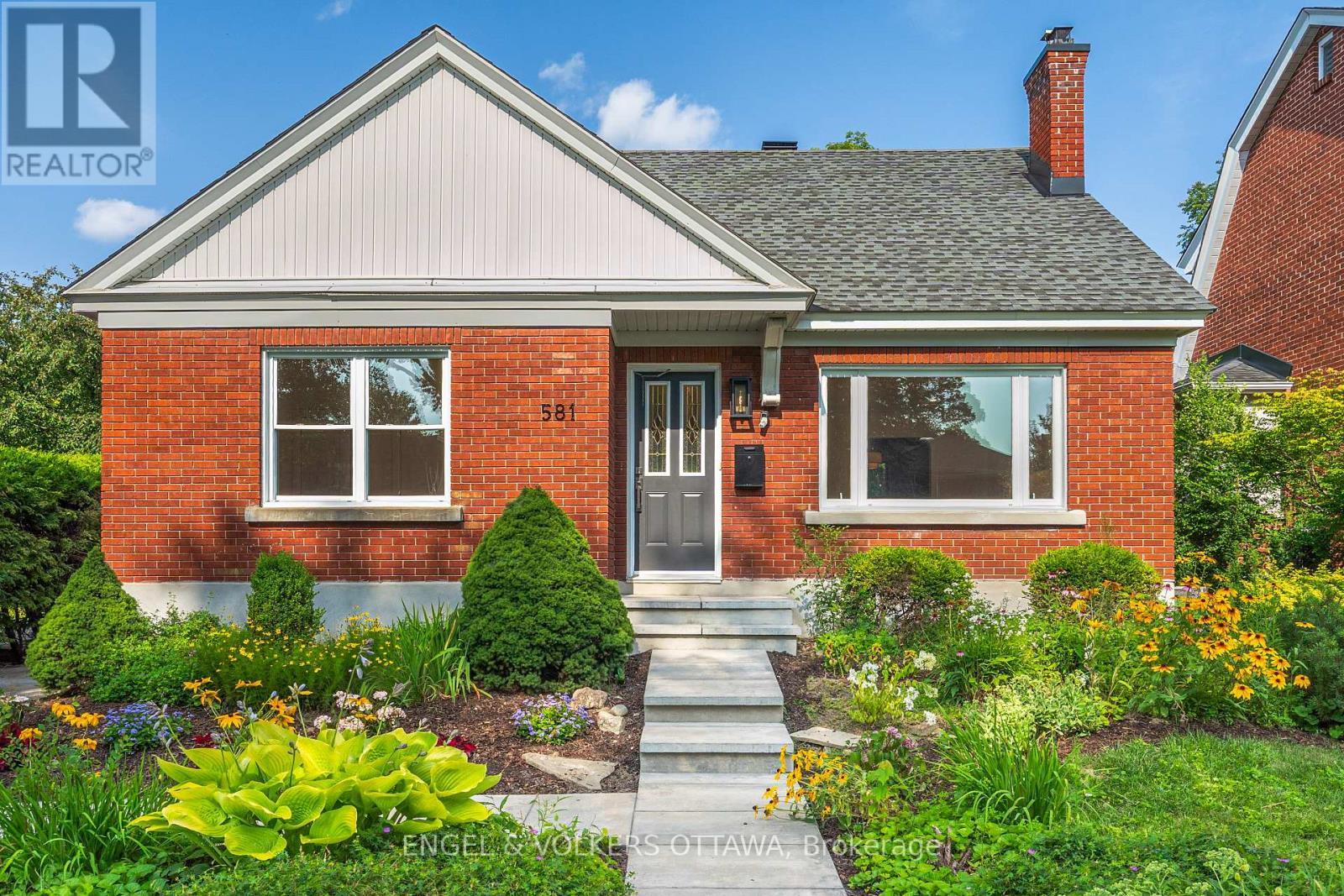 Front Exterior - 581 Windermere Avenue, Ottawa, ON - Outdoor