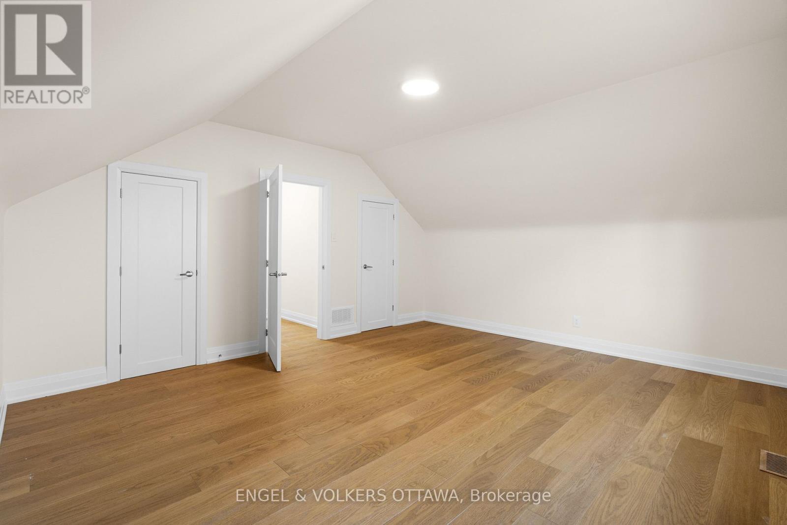 Second Floor Bedroom - 581 Windermere Avenue, Ottawa, ON - Indoor Photo Showing Other Room