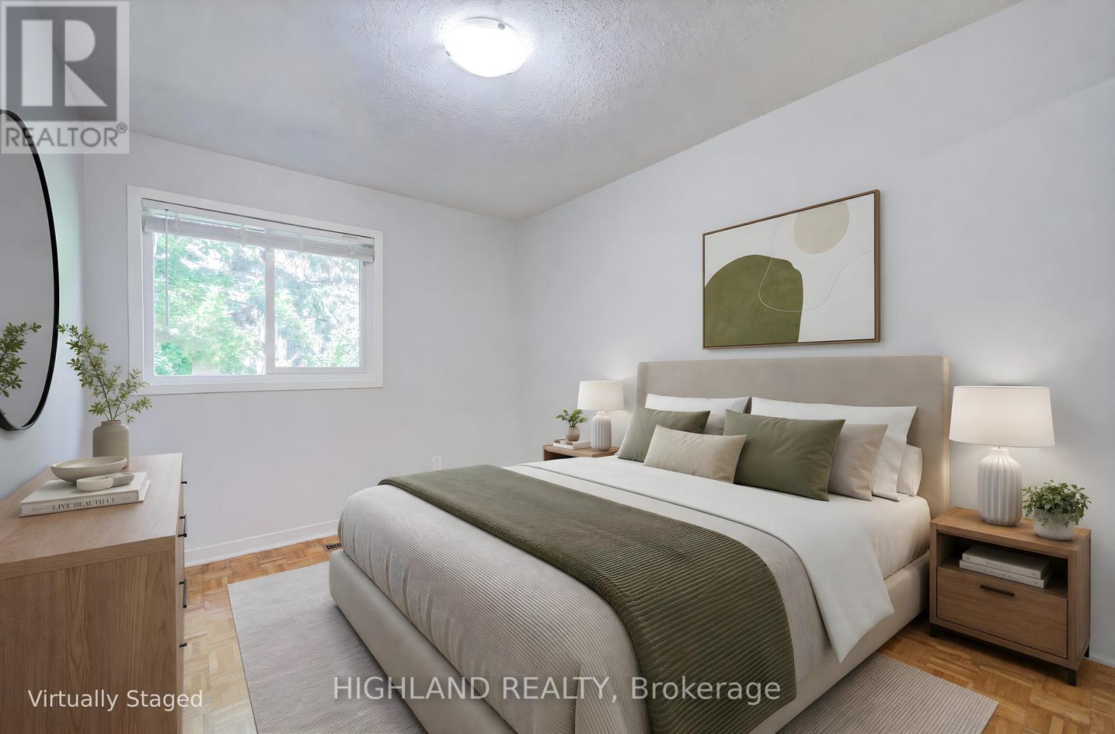 2075 South Millway, Mississauga, ON - Indoor Photo Showing Bedroom