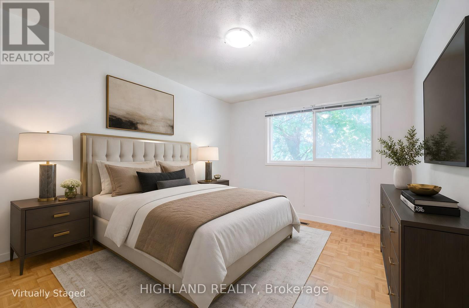 2075 South Millway, Mississauga, ON - Indoor Photo Showing Bedroom