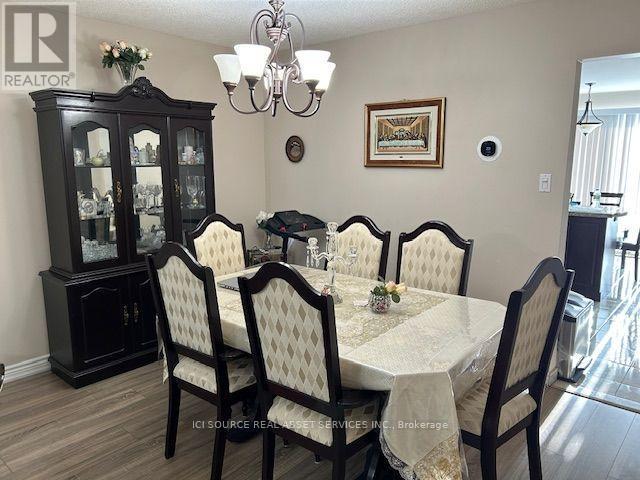 3546 Italia Crescent, Mississauga, ON - Indoor Photo Showing Dining Room