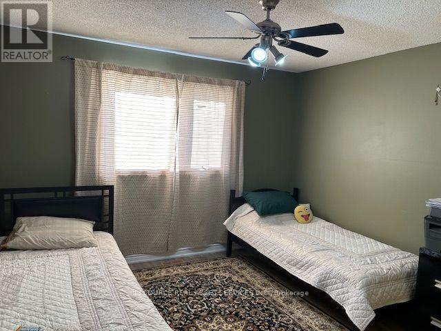 3546 Italia Crescent, Mississauga, ON - Indoor Photo Showing Bedroom