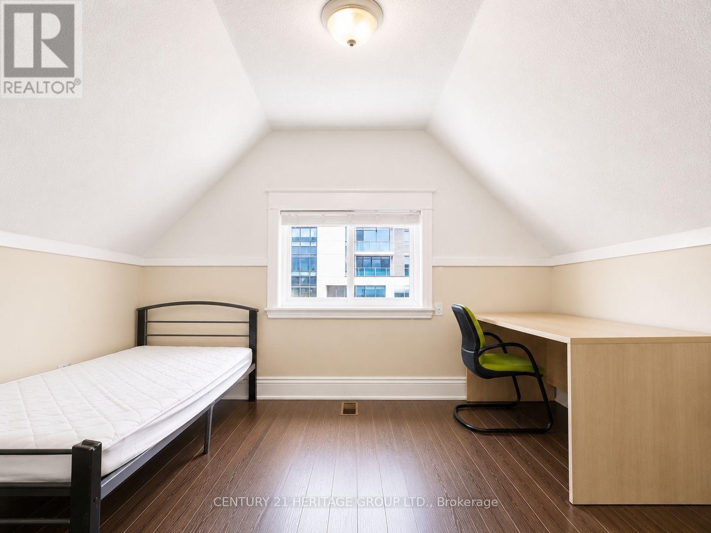 406 Jackson Street W, Hamilton, ON - Indoor