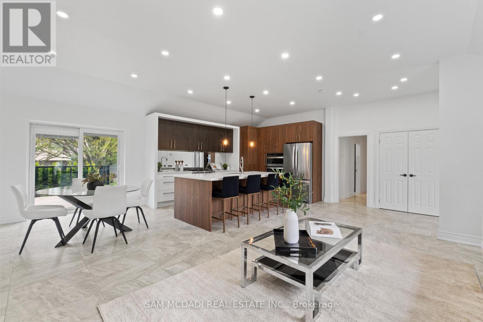 927 Ingersoll Court, Mississauga, ON - Indoor