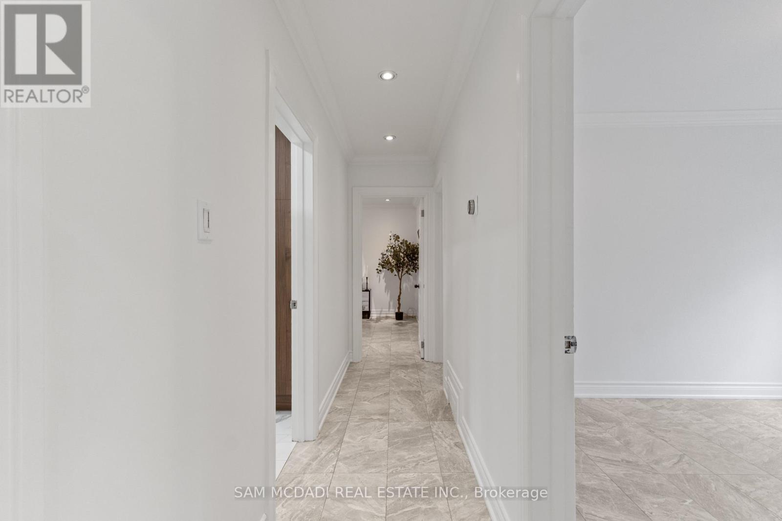 927 Ingersoll Court, Mississauga, ON - Indoor Photo Showing Other Room