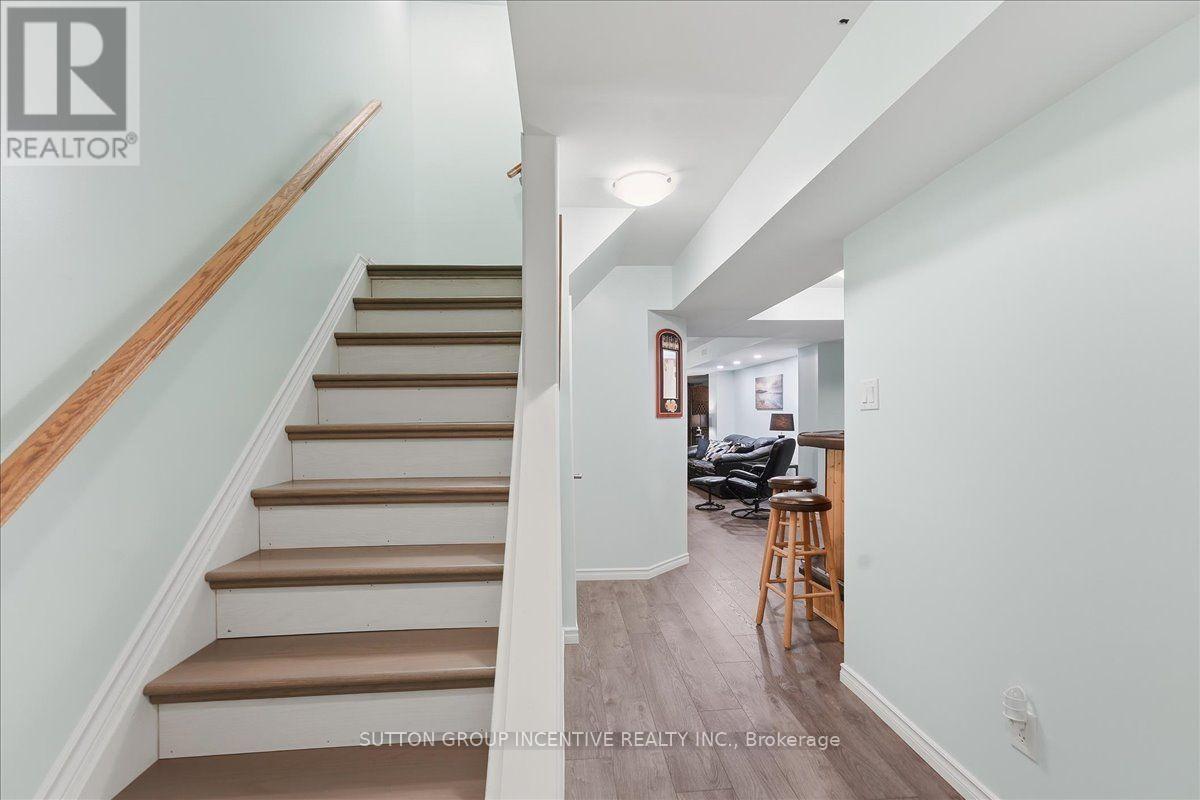 Lower level - 17 White Crescent, Barrie, ON - Indoor Photo Showing Other Room