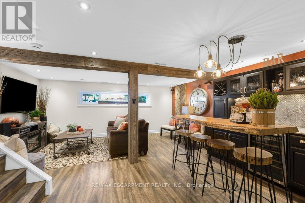 1482 Epping Road, Burlington, ON - Indoor