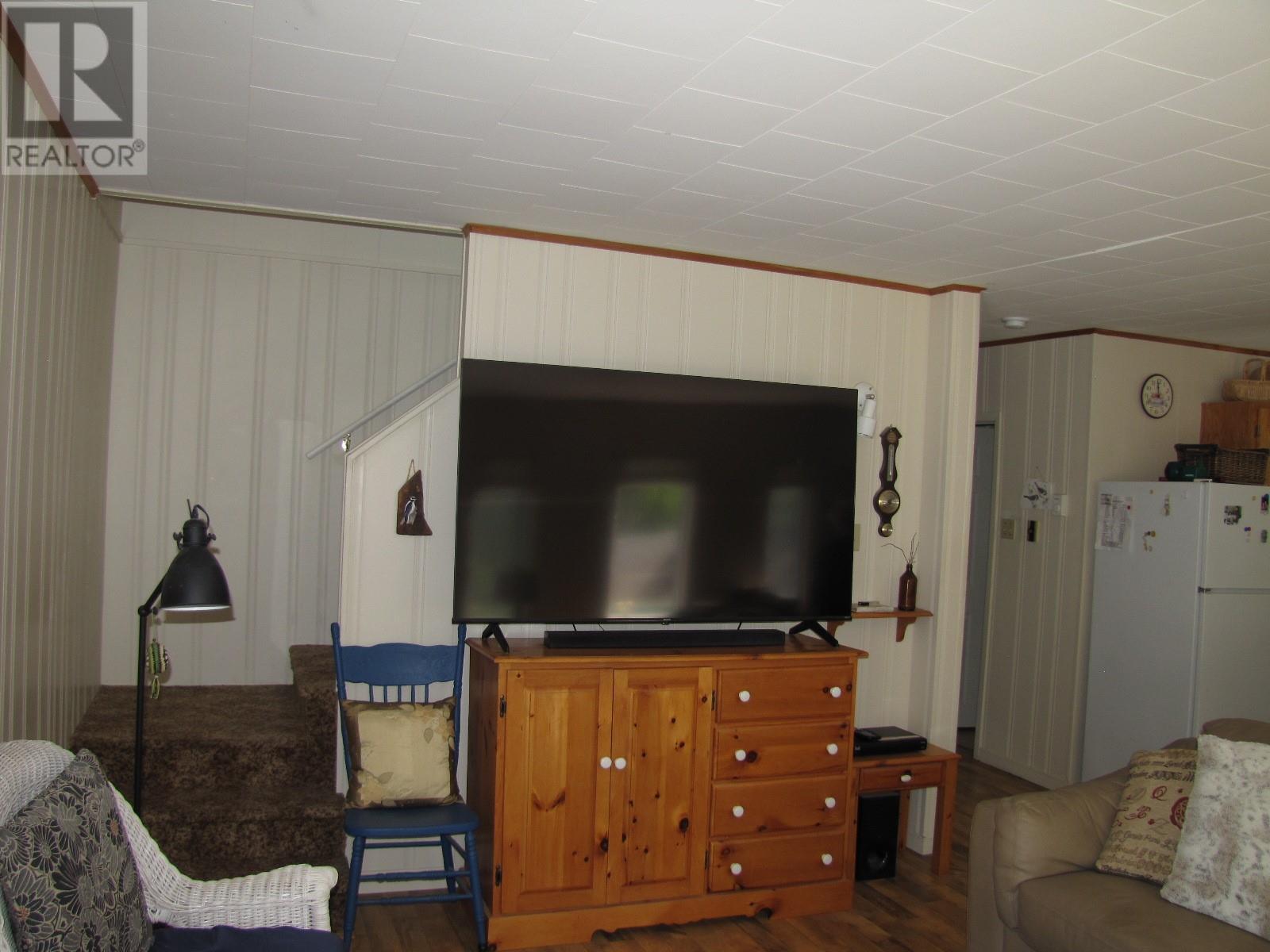 40 Loop Road, Terra Nova, NL - Indoor Photo Showing Other Room