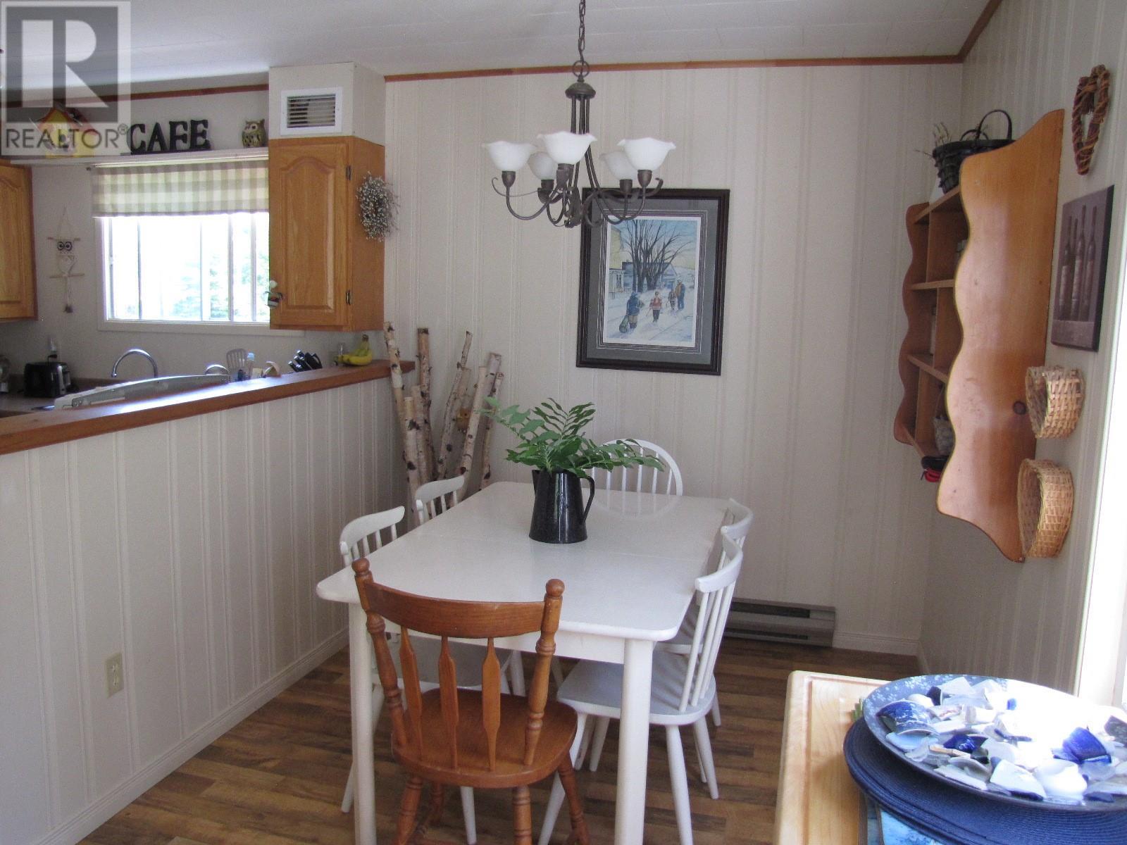 40 Loop Road, Terra Nova, NL - Indoor Photo Showing Dining Room