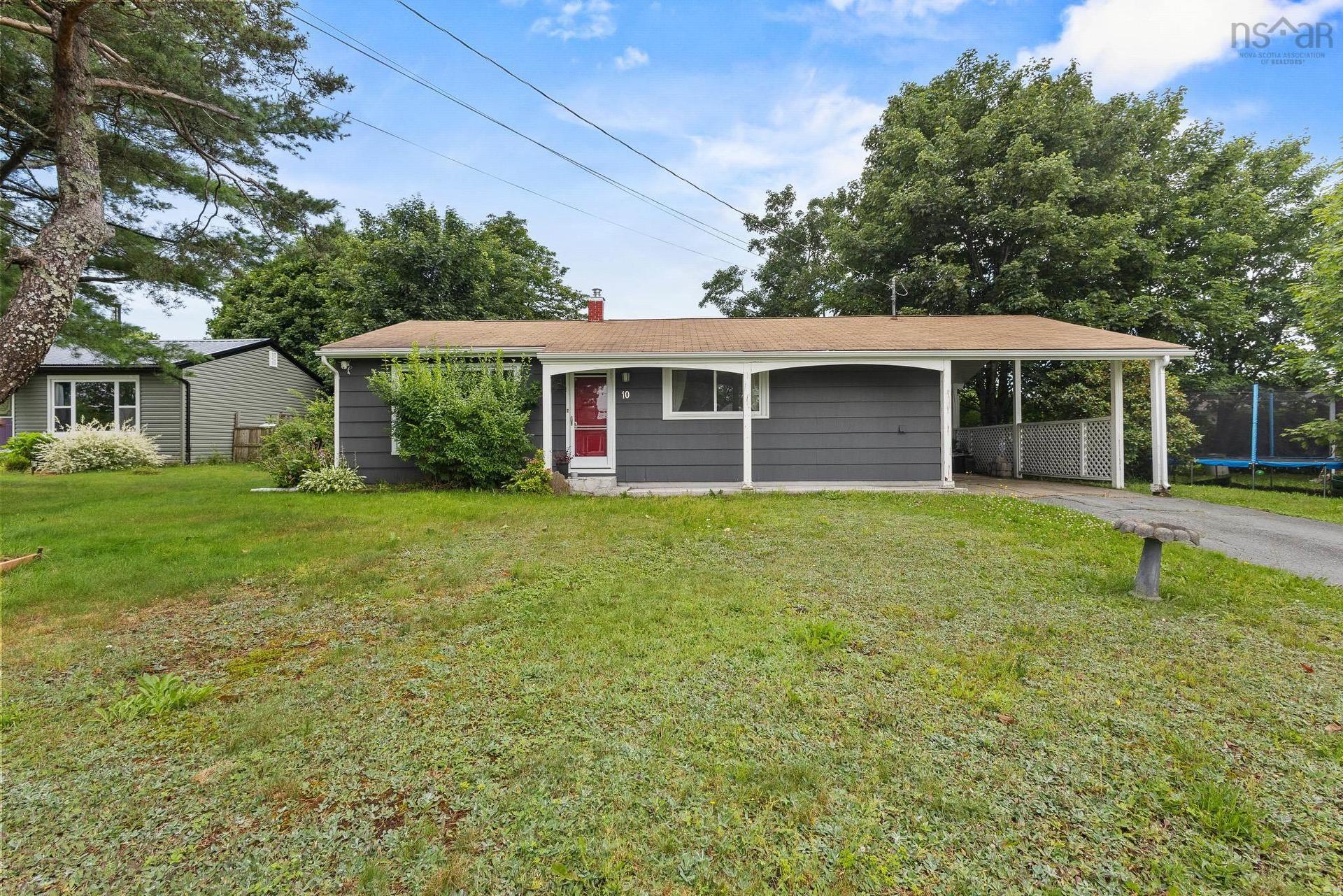 10 Tobermory Road, Dartmouth, NS - Outdoor