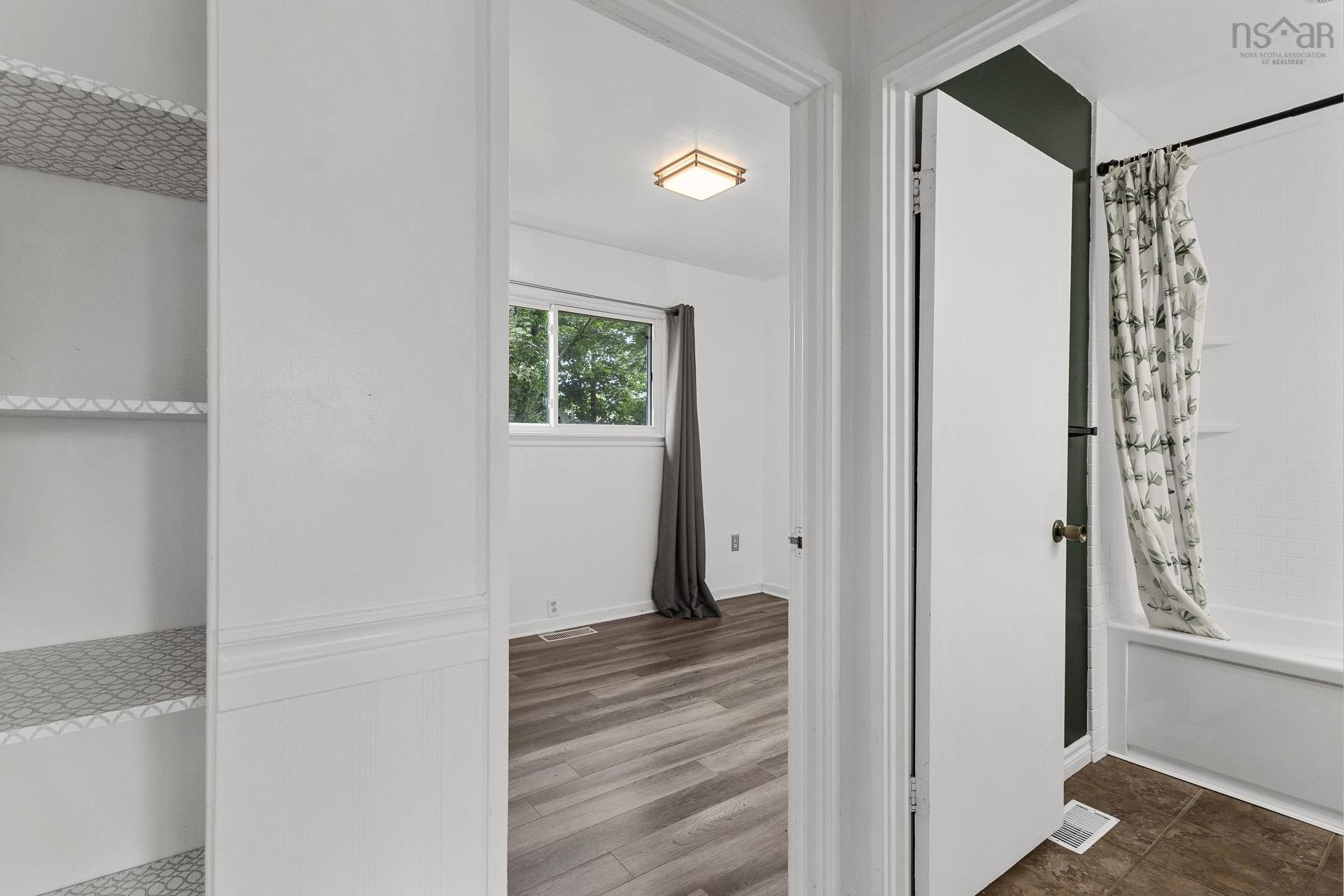 10 Tobermory Road, Dartmouth, NS - Indoor Photo Showing Other Room