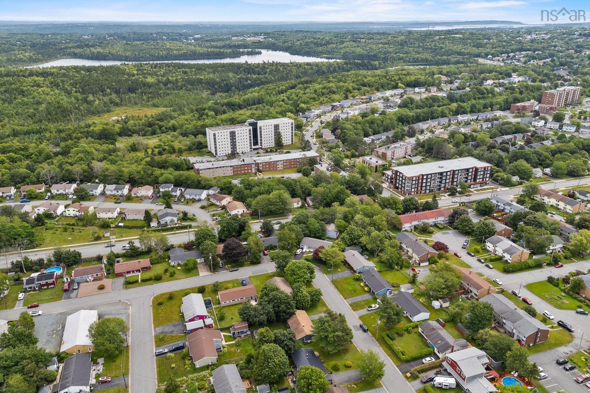 10 Tobermory Road, Dartmouth, NS - Outdoor With View