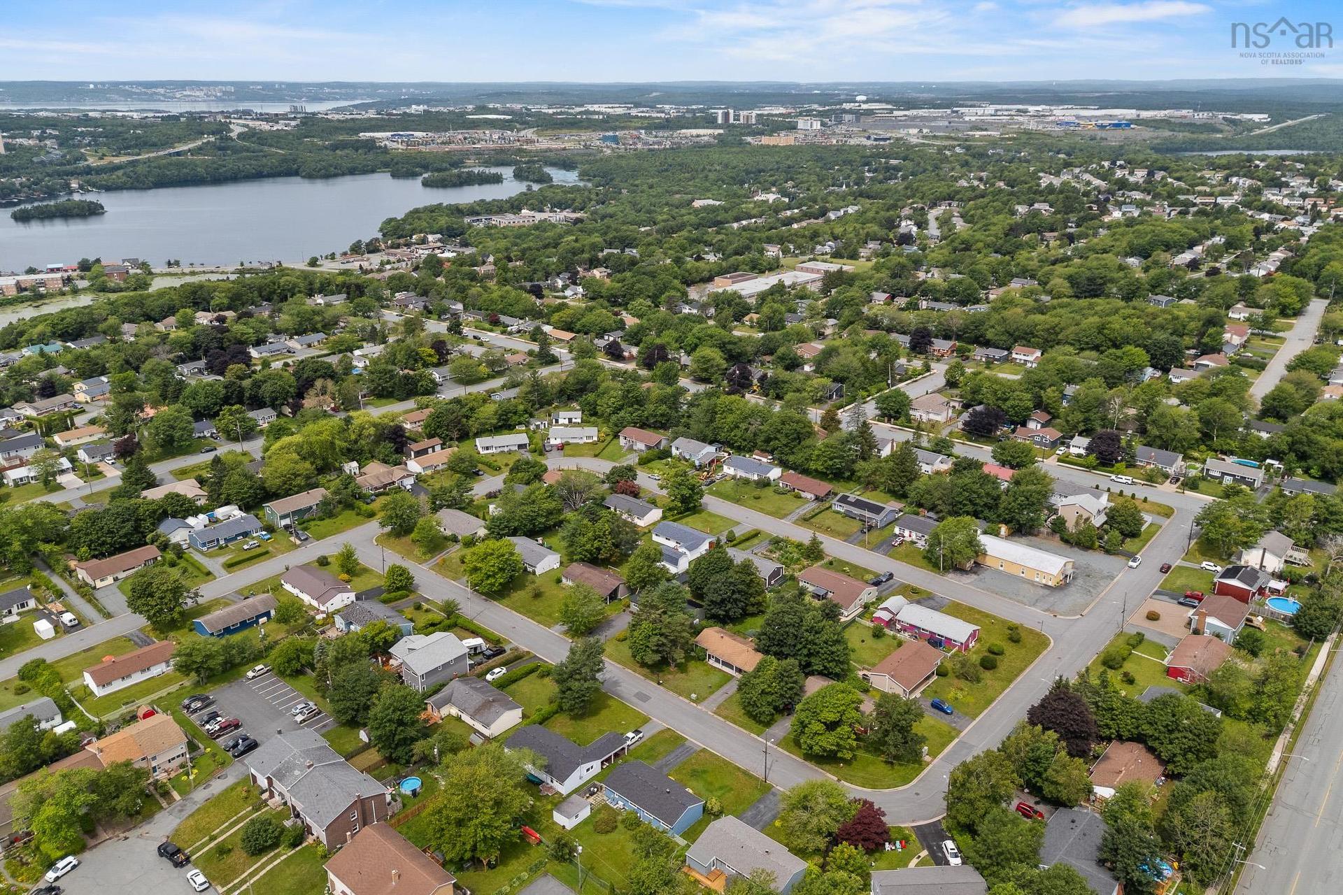 10 Tobermory Road, Dartmouth, NS - Outdoor With View