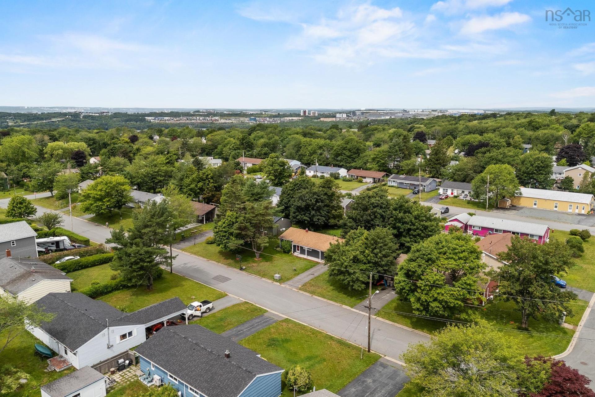 10 Tobermory Road, Dartmouth, NS - Outdoor With View