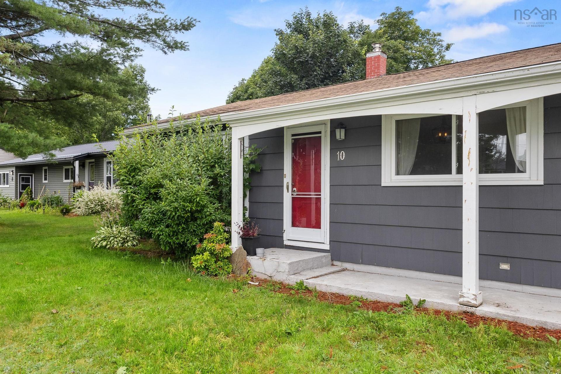 10 Tobermory Road, Dartmouth, NS - Outdoor