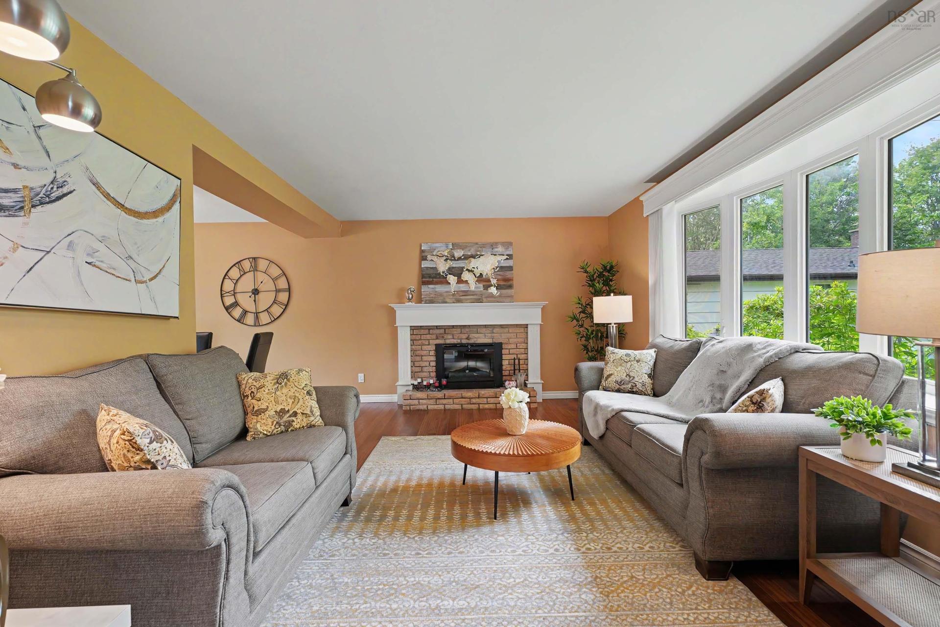 230 Gourok Avenue, Dartmouth, NS - Indoor Photo Showing Living Room With Fireplace