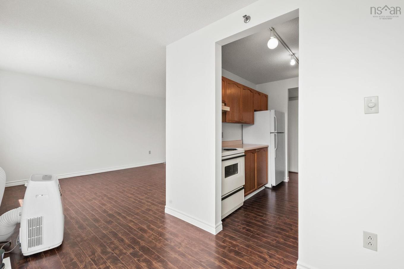 325 45 Vimy Avenue, Halifax, NS - Indoor Photo Showing Other Room
