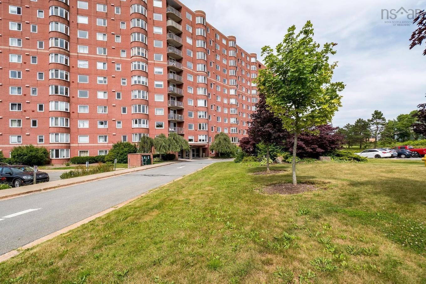 325 45 Vimy Avenue, Halifax, NS - Outdoor With Facade