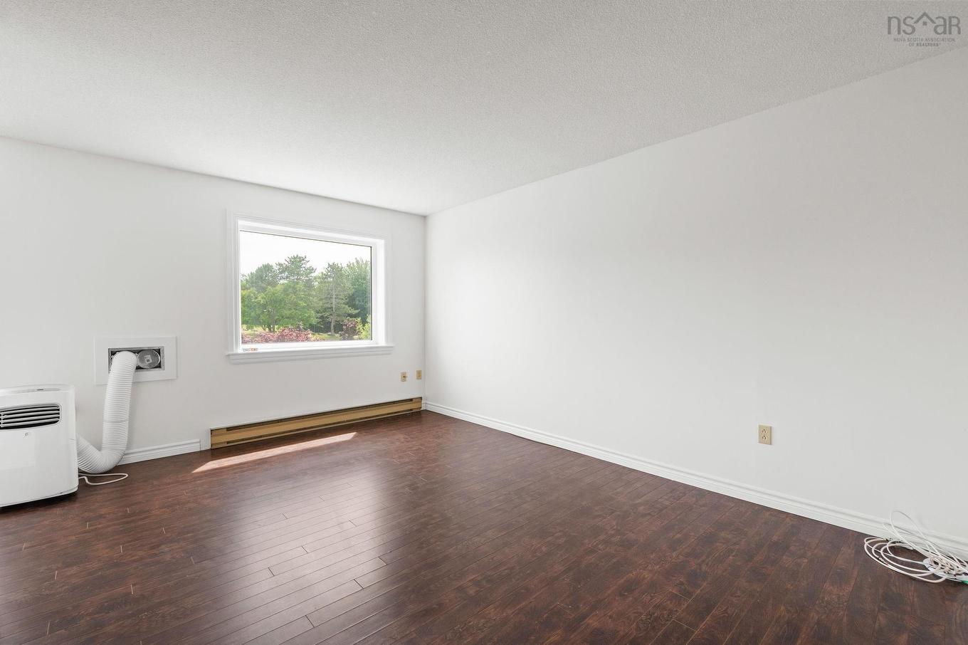 325 45 Vimy Avenue, Halifax, NS - Indoor Photo Showing Other Room