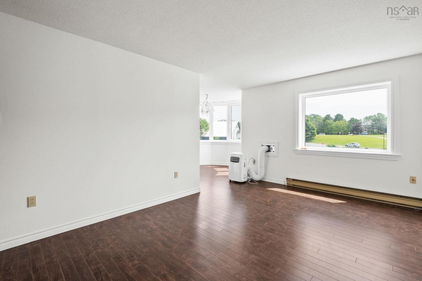 325 45 Vimy Avenue, Halifax, NS - Indoor Photo Showing Other Room