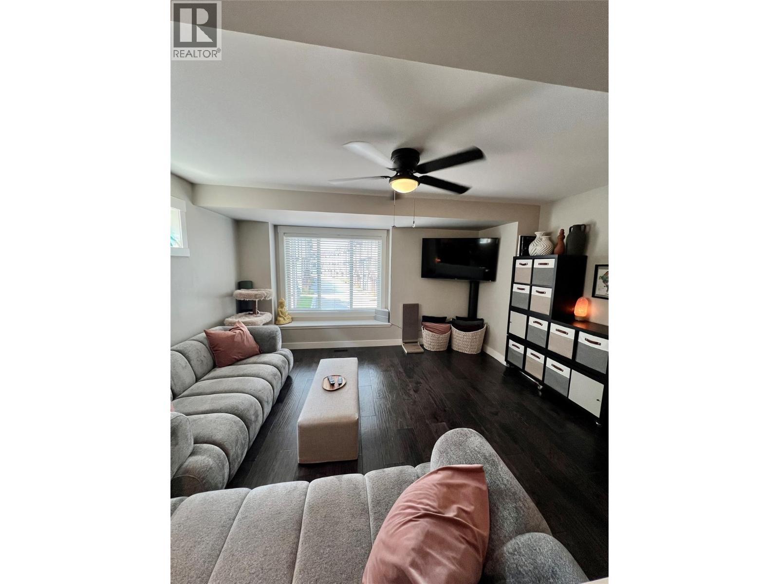 1651 Lynrick Road Unit# 149, Kelowna, BC - Indoor Photo Showing Other Room