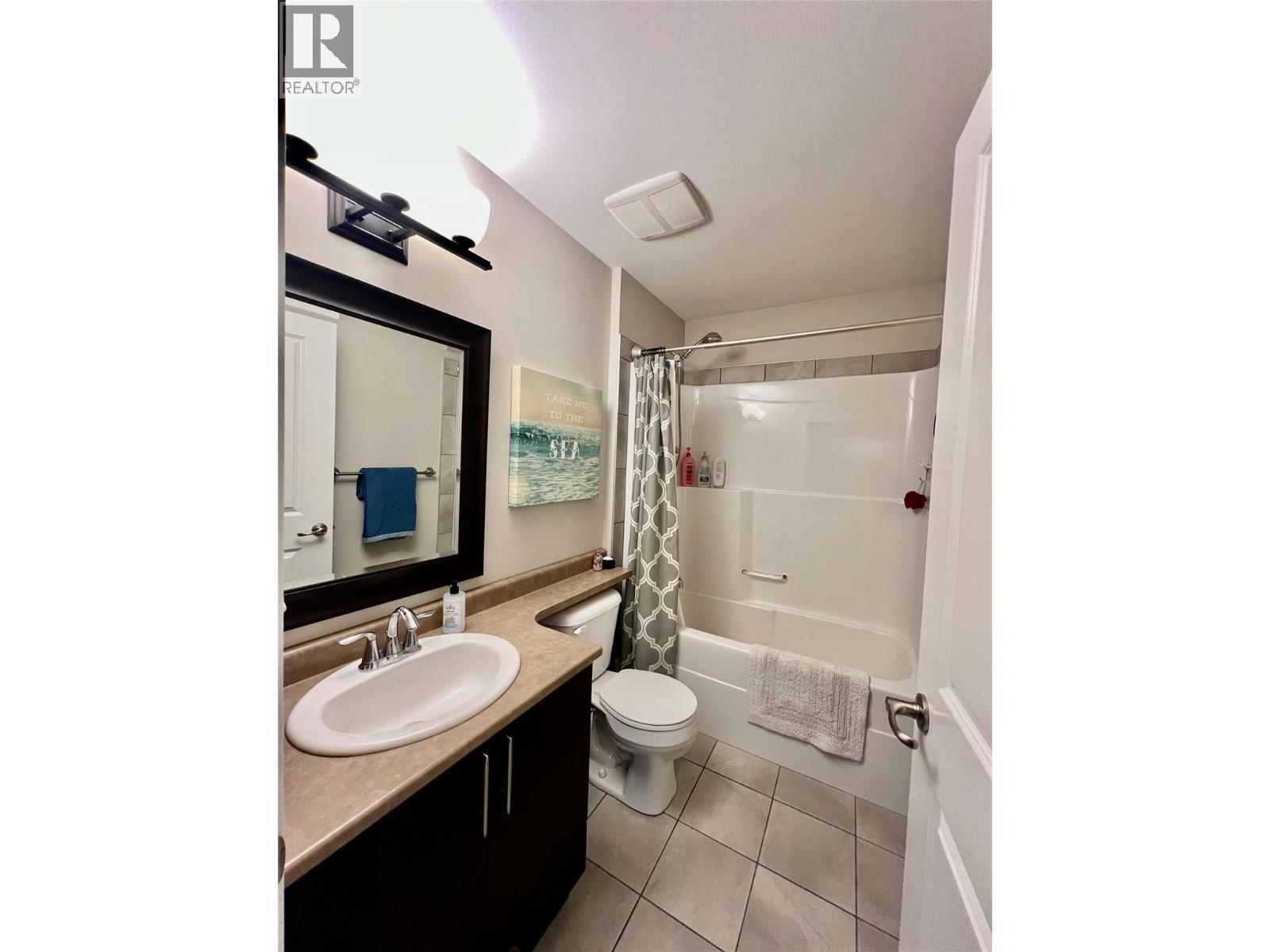 1651 Lynrick Road Unit# 149, Kelowna, BC - Indoor Photo Showing Bathroom
