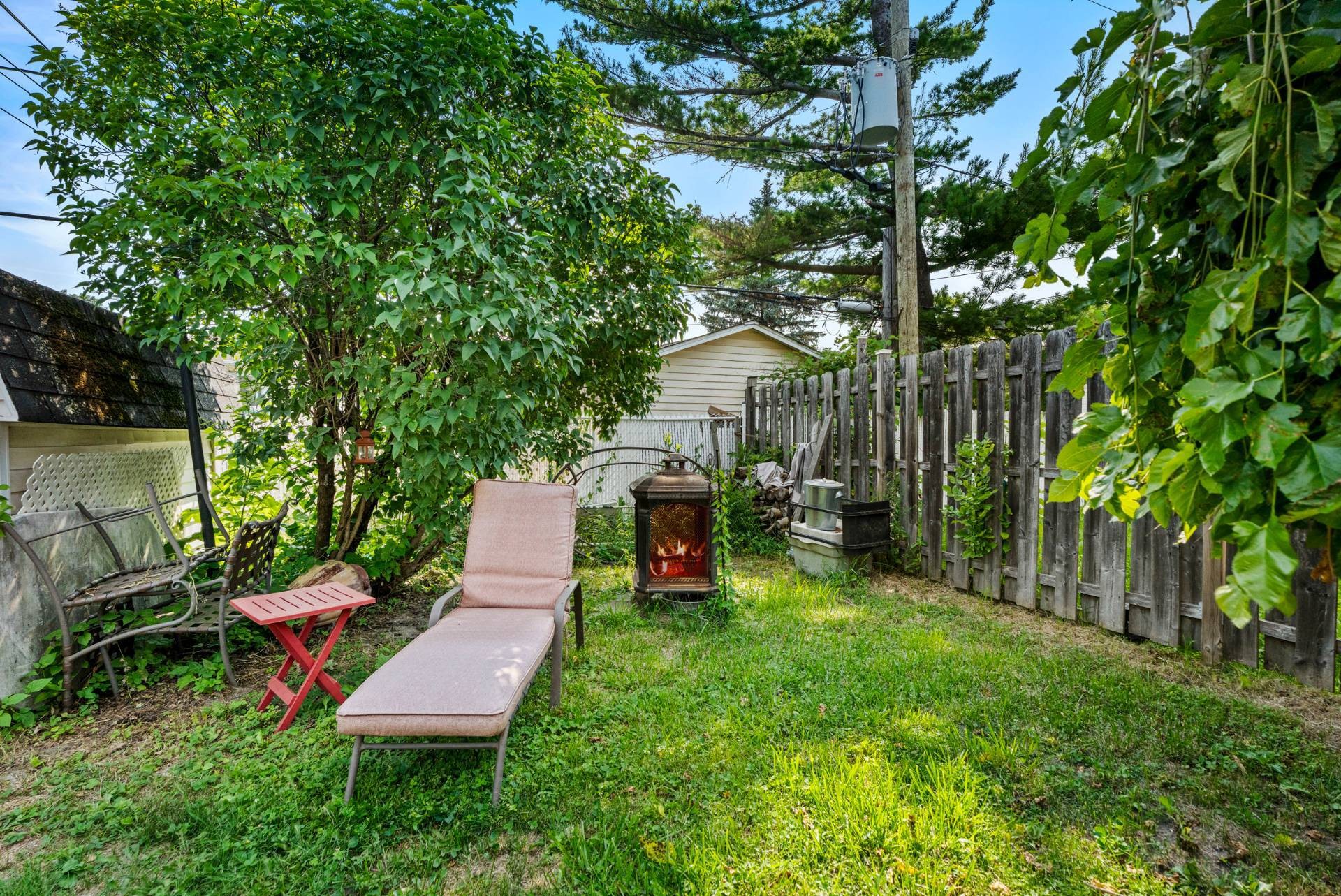 Courtyard - 152 Rue Beauchesne, Saint-Eustache, QC - Outdoor
