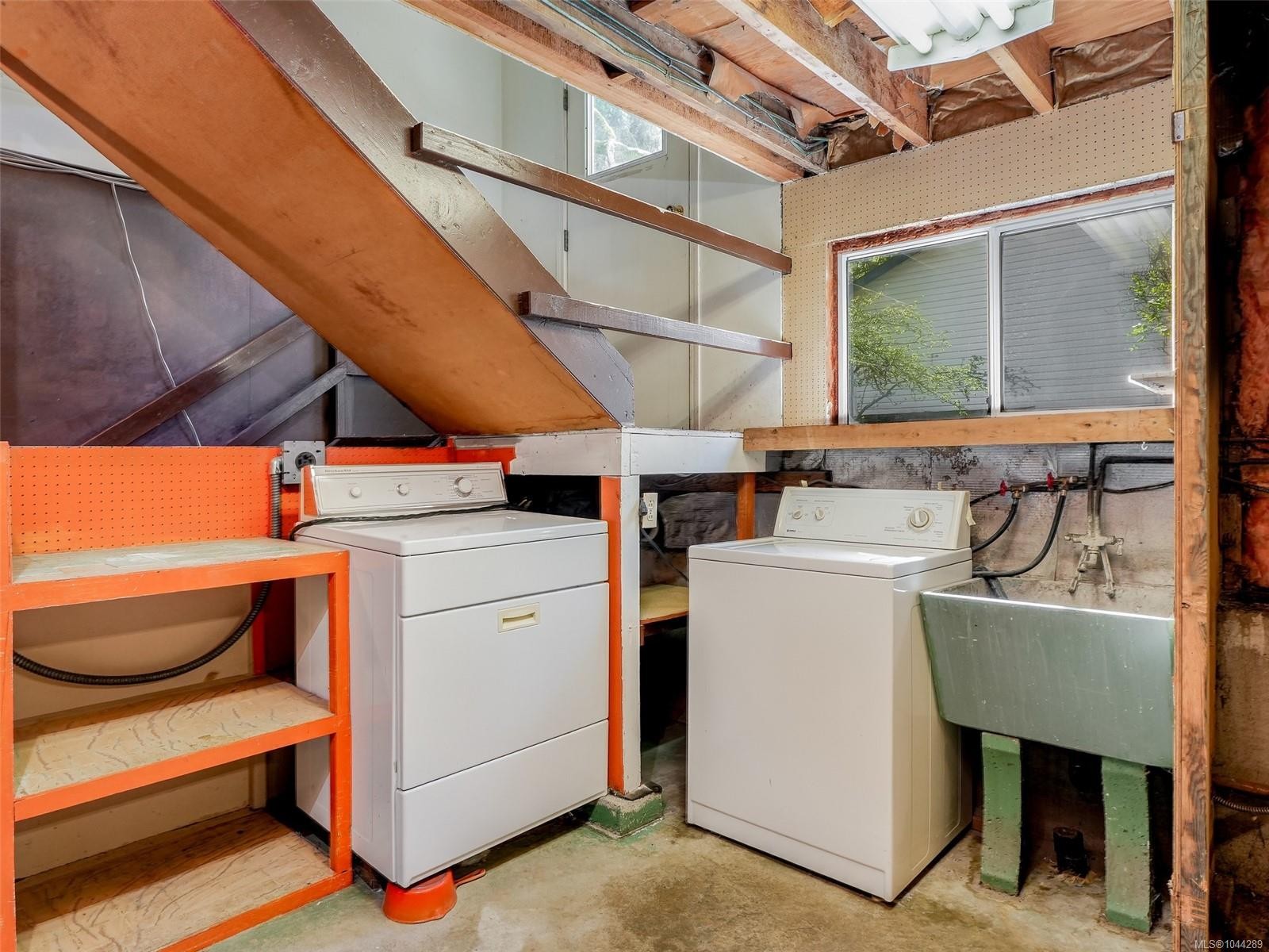 361 Cotlow Rd, Colwood, BC