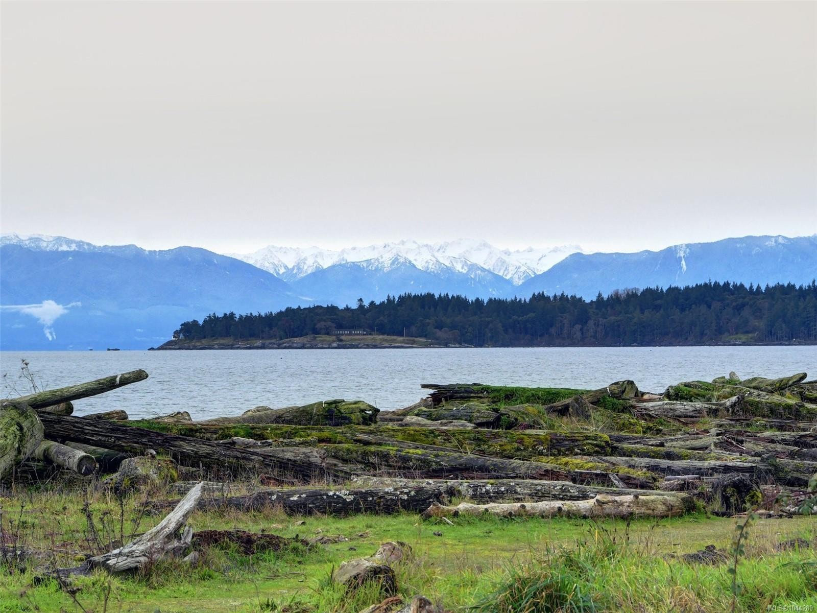 361 Cotlow Rd, Colwood, BC