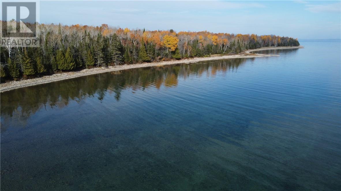 7 Sandy Point, Manitowaning, ON