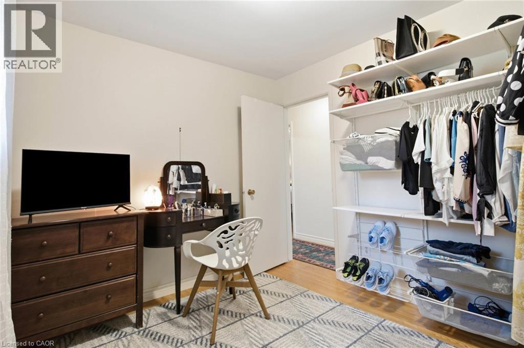 11 Summit Crescent, Guelph, ON - Indoor Photo Showing Other Room