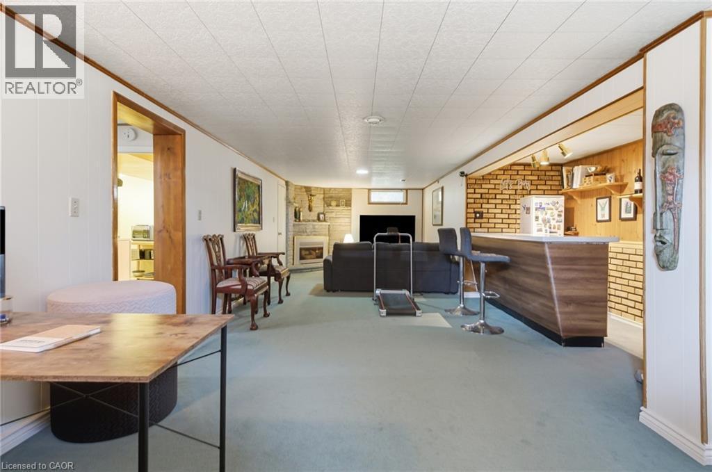 11 Summit Crescent, Guelph, ON - Indoor