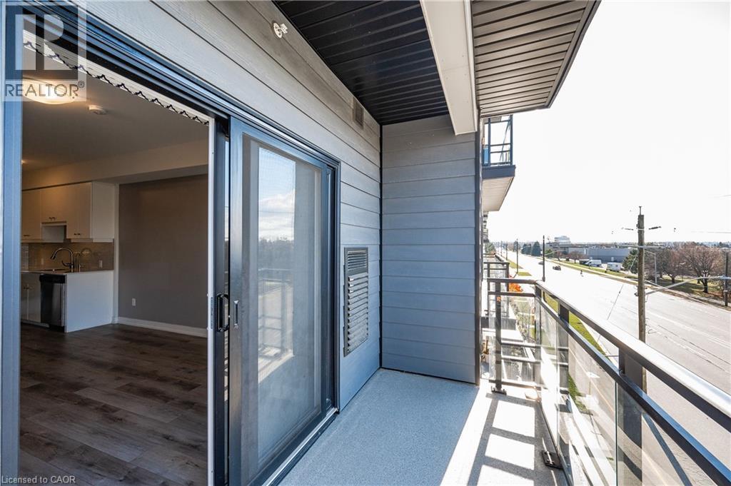 255 Northfield Drive E Unit# 302, Waterloo, ON - Outdoor With Exterior