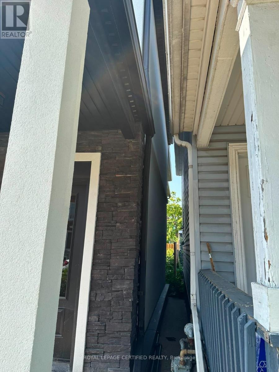 62 Beechwood Avenue, Hamilton, ON - Outdoor
