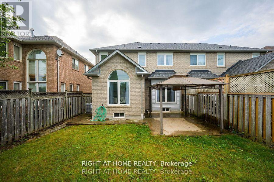 1724 Samuelson Circle, Mississauga, ON - Outdoor