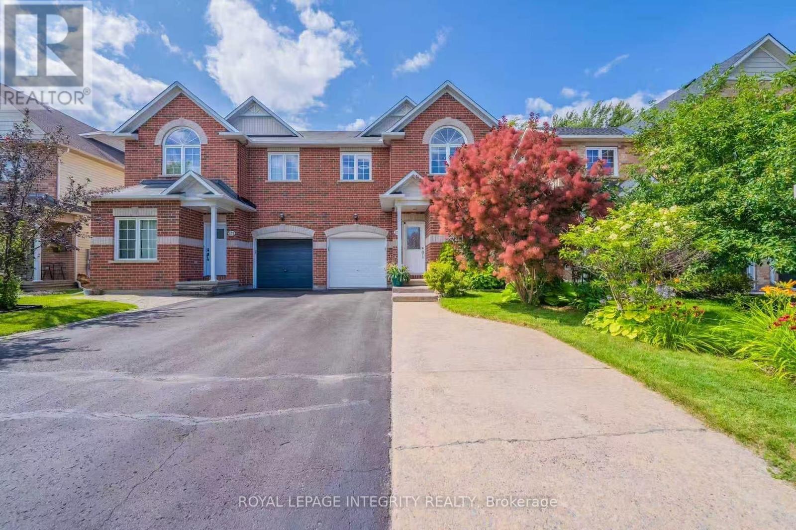 355 Celtic Ridge Crescent, Ottawa, ON - Outdoor With Facade