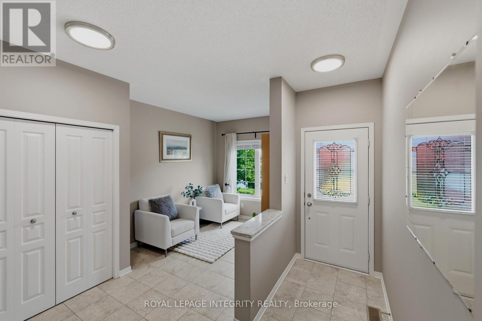 355 Celtic Ridge Crescent, Ottawa, ON - Indoor Photo Showing Other Room